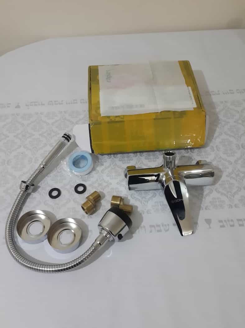 תכולת מארז ברז סוללה למטבח