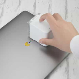 מדפסת MBrush מדפיסה על כל משטח!